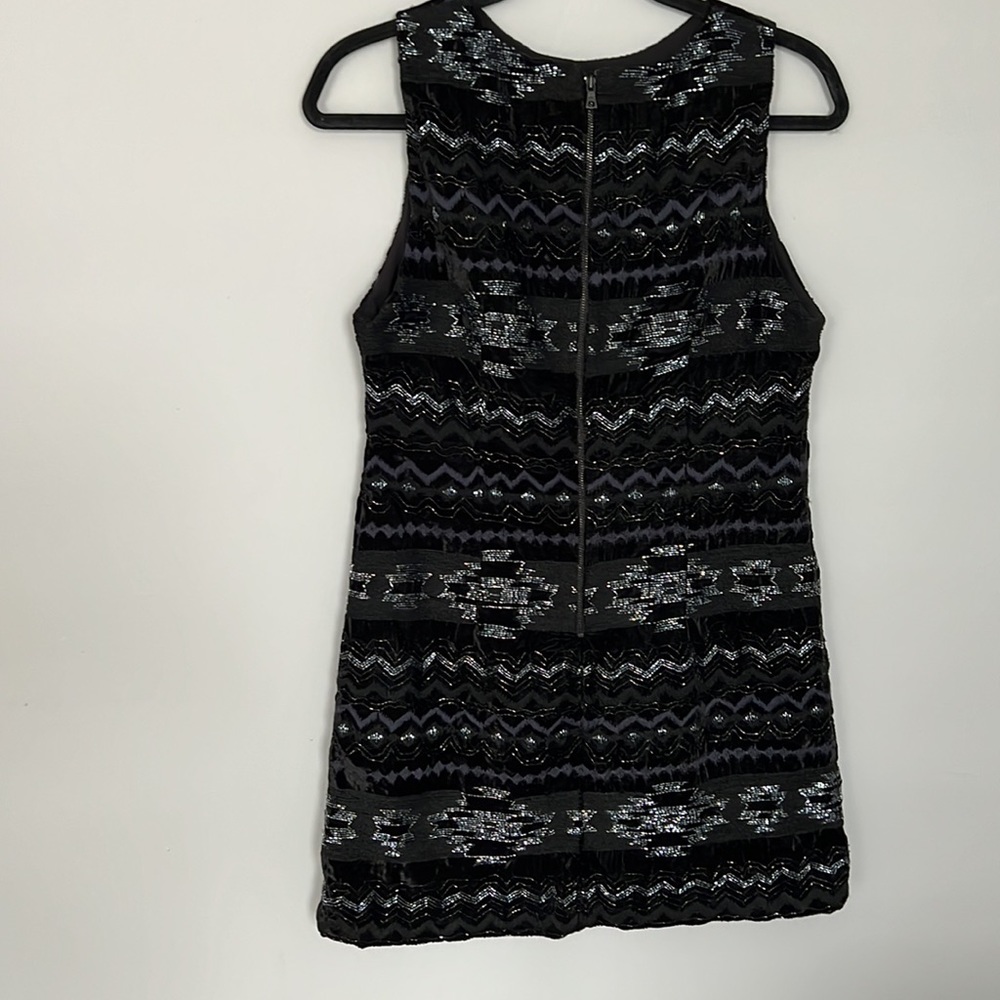 ALICE + OLIVIA Black Blue Beaded Jacquard Southwest Velvet Clyde Shift - Picture 3 of 10